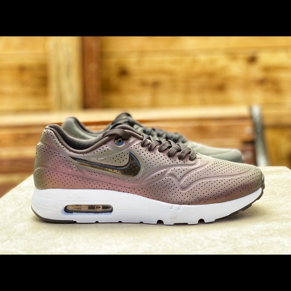 Nike Air Max 1 Ultra Moire iridescent - Picture 8 of 15